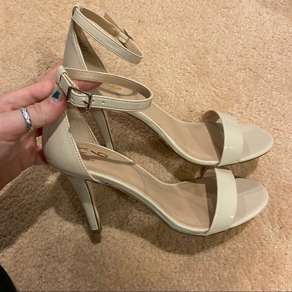 nude heels